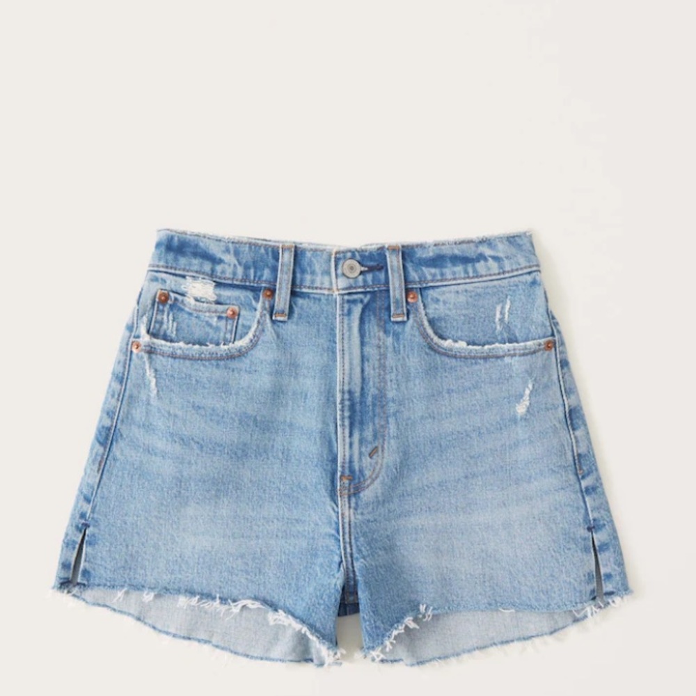 Abercrombie & Fitch High Rise Mom Short - size 26